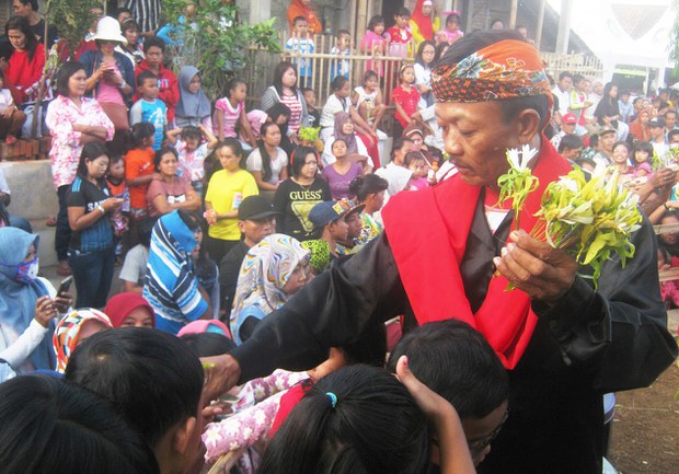 RITUAL-SEBLANG-3.jpg