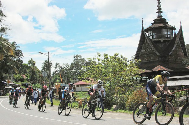 Tour-de-Singkarak-8.jpg