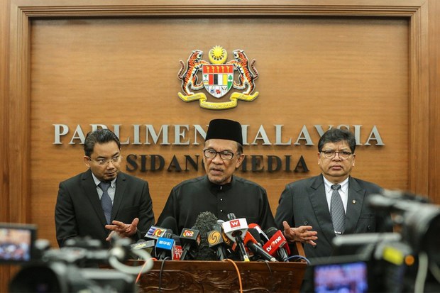 181015-MY-anwar-1000.jpg 181015-MY-anwar-1000.jpg