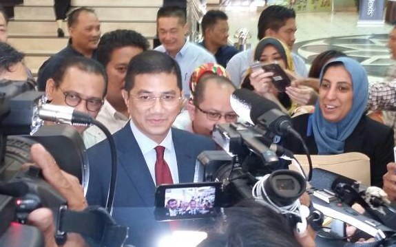 170814-my-azmin620.jpg 170814-my-azmin620.jpg