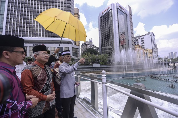 Agong Titah Ahli Parlimen Yang Namakan Calon PM Dari UMNO Menghadap