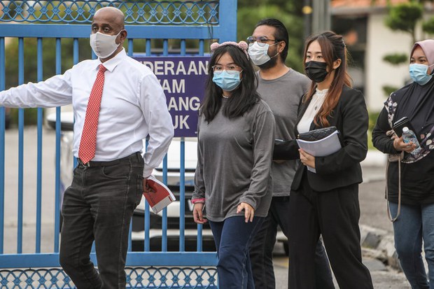 Polis Siasat Remaja Selepas Guru Dakwa Kenyataan Dikeluarkan Berbaur Fitnah Polis Siasat Remaja Selepas Guru Dakwa Kenyataan Dikeluarkan Berbaur Fitnah