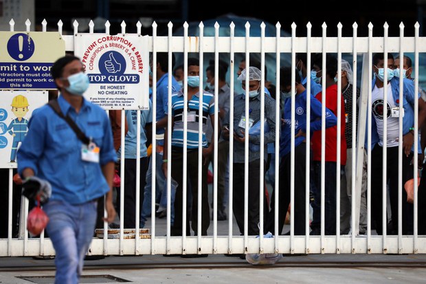 Aktivis Hak Asasi Pekerja Asing Pertikai Tindakan Terbaru AS Terhadap Top Glove