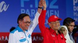 190807-MY-Anwar1000.jpg