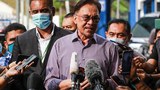 201016-MY-Anwar880.jpg