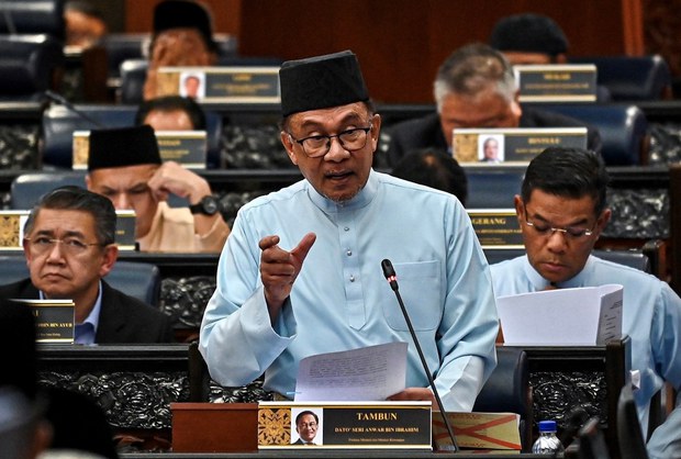 Belanjawan 2023: Malaysia kenakan cukai bagi golongan kaya, kekal bantu rakyat miskin