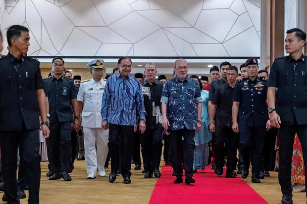 Laporan kasino: Anwar Ibrahim dikritik saran tindakan diambil terhadap Bloomberg Laporan kasino: Anwar Ibrahim dikritik saran tindakan diambil terhadap Bloomberg
