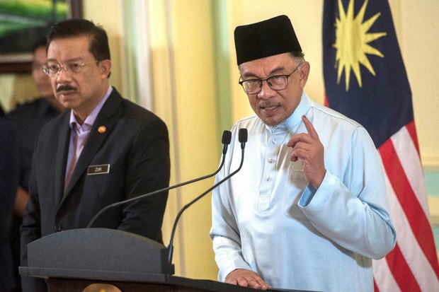 Malaysia: Anwar umum senarai Menteri Kabinet, namakan Ahmad Zahid sebagai timbalan PM Malaysia: Anwar umum senarai Menteri Kabinet, namakan Ahmad Zahid sebagai timbalan PM