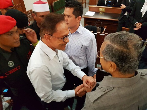 anwar.jpg anwar.jpg