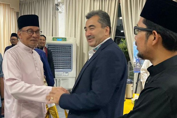 Aktivis rayu Perdana Menteri Malaysia sokong perjuangan Uyghur Aktivis rayu Perdana Menteri Malaysia sokong perjuangan Uyghur