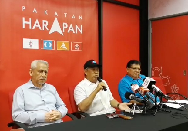180423-my-bersatu-court620.jpg 180423-my-bersatu-court620.jpg