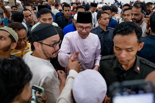PM Anwar Ibrahim pertahan BlackRock, firma Amerika miliki saham MAHB