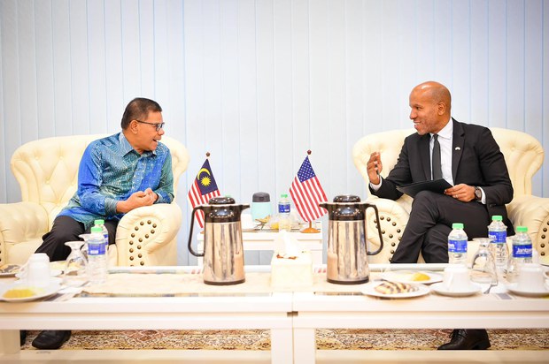 Malaysia 'secara baik' tetapi tegas beritahu AS tolak sekatan ke atas Iran