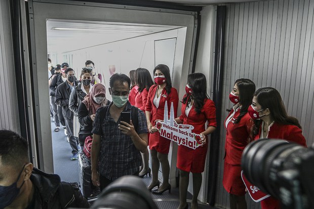 Pelbagai Reaksi Pintu Sempadan Malaysia Dibuka Pelbagai Reaksi Pintu Sempadan Malaysia Dibuka