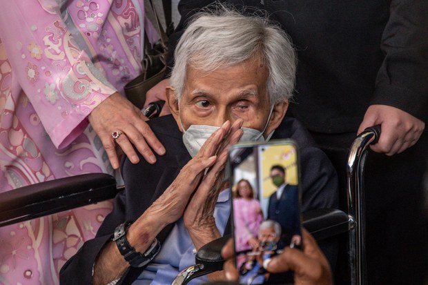 Bekas menteri kewangan didakwa gagal isytihar harta Bekas menteri kewangan didakwa gagal isytihar harta