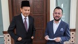 Mahkamah Syariah Malaysia Bebaskan Penerbit Buku Kontroversi Irshad Manji