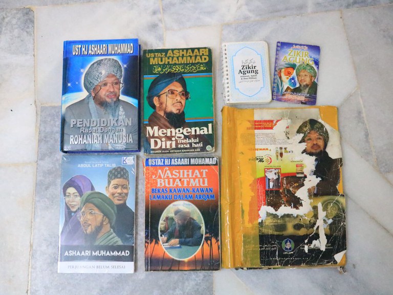 bukuabuya.jpg
