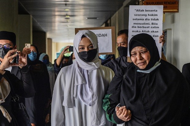 Mahkamah Syariah Malaysia penjarakan ibu tiga anak, ubah tarikh lawatan anak
