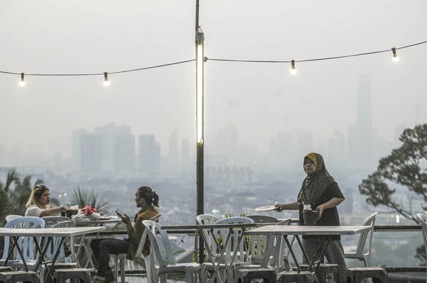Jerebu: Indonesia sasar syarikat besar yang didakwa sebabkan kebakaran hutan Jerebu: Indonesia sasar syarikat besar yang didakwa sebabkan kebakaran hutan