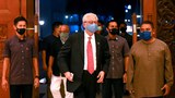 UMNO Yang Dicemari Skandal Kembali Berkuasa Di Malaysia