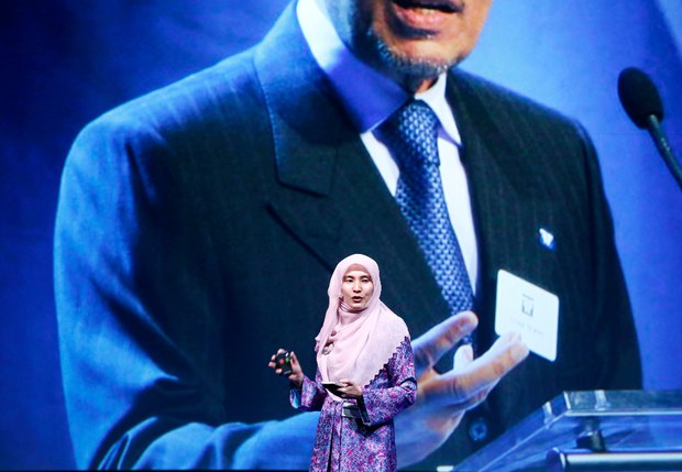 150917-MY-IZZAH620 150917-MY-IZZAH620