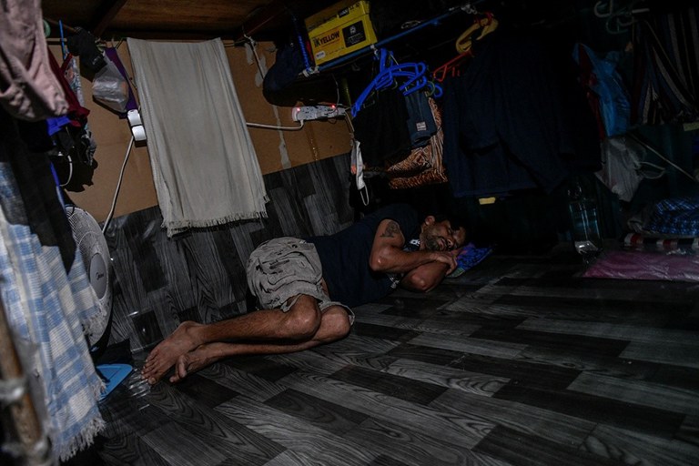 201221-MY-Inside-LaGlove1.jpg 201221-MY-Inside-LaGlove1.jpg