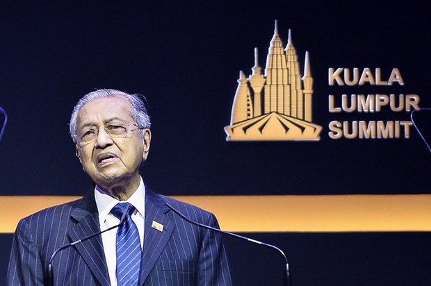 191219-MY-KLS-Mahathir990.jpg