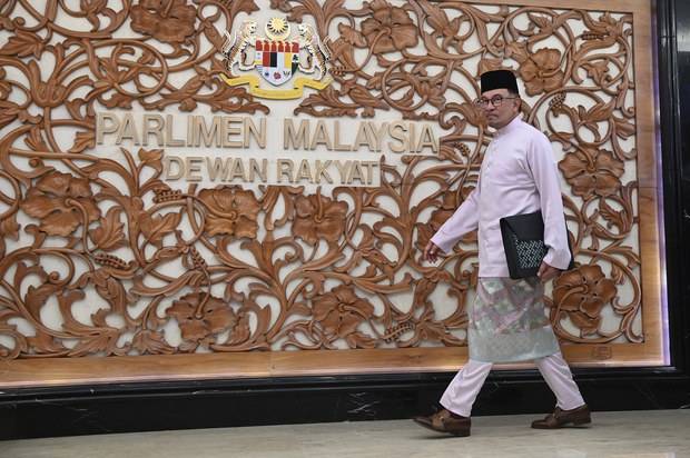 Henti kritik keputusan Lembaga Pengampunan, kata PM Anwar