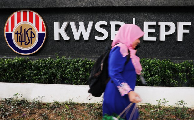 Akaun Fleksibel: Pejabat KWSP di seluruh negara diserbu pencarum Akaun Fleksibel: Pejabat KWSP di seluruh negara diserbu pencarum