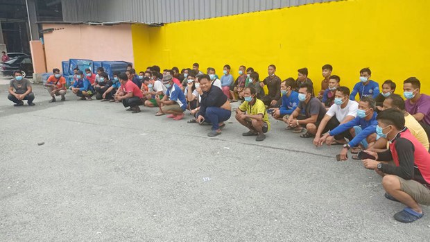 Nelayan Terkandas di Malaysia Kembali ke Laos, Yang Lain Tunggu Giliran Nelayan Terkandas di Malaysia Kembali ke Laos, Yang Lain Tunggu Giliran