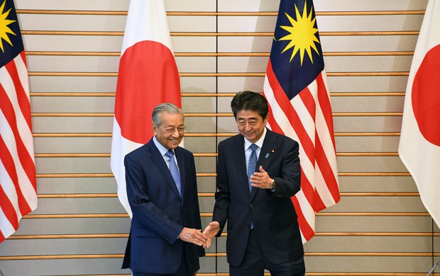 181105-MY-Mahathir-Jepun1000.jpg