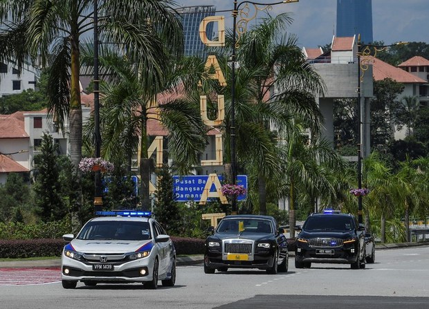 Agong, Raja-Raja Malaysia: Adakan Semula Sidang Parlimen, Tamatkan Darurat Pada Ogos