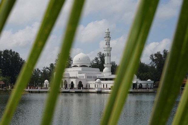 Terengganu ikut negeri lain larang pemimpin jadikan masjid tempat berpolitik Terengganu ikut negeri lain larang pemimpin jadikan masjid tempat berpolitik