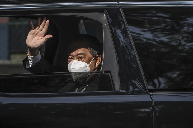 Perdana Menteri Malaysia Enggan Letak Jawatan, Adakan Undi Percaya Bulan Depan