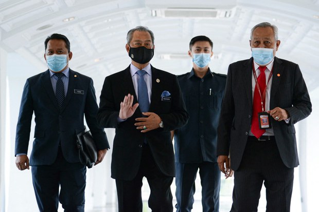 Tiada Tanda Muhyiddin Akan Berundur Susulan UMNO Tarik Balik Sokongan, Kata BERSATU Tiada Tanda Muhyiddin Akan Berundur Susulan UMNO Tarik Balik Sokongan, Kata BERSATU