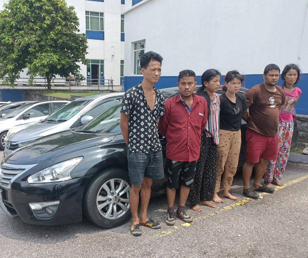 Penyeludupan manusia: 'Transporter' rakyat tempatan ditahan bersama enam warga Myanmar Penyeludupan manusia: 'Transporter' rakyat tempatan ditahan bersama enam warga Myanmar