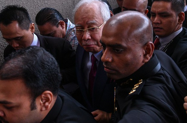 180703_MY_NAJIB_arrive_620.jpg