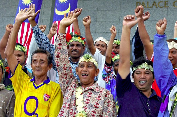 Orang Asli Malaysia Bawa Perjuangan Hak Tanah Adat Ke Mahkamah Orang Asli Malaysia Bawa Perjuangan Hak Tanah Adat Ke Mahkamah