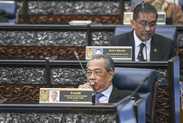 Menteri Perundangan: Tiada Sidang Parlimen Sehingga Darurat Berakhir Menteri Perundangan: Tiada Sidang Parlimen Sehingga Darurat Berakhir