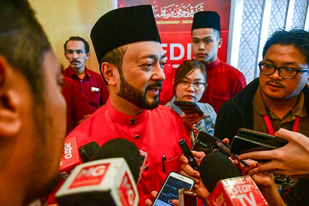 200512-MY-Mukhriz620.jpg 200512-MY-Mukhriz620.jpg