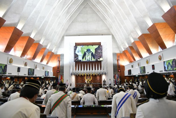 200710-MY-parliament-1000.jpg