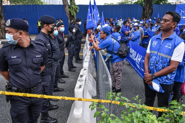 Rusuhan cemarkan hari penamaan calon Pilihan Raya Umum Ke-15