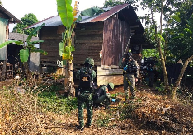 Tentera tembak mati 2 individu dikaitkan dengan kumpulan militan PULO di Selatan Thailand Tentera tembak mati 2 individu dikaitkan dengan kumpulan militan PULO di Selatan Thailand