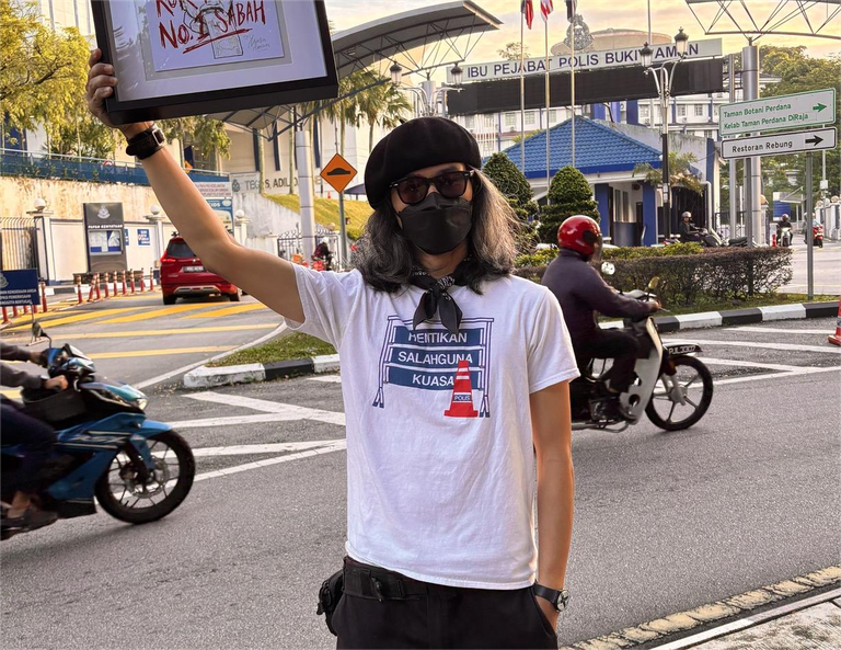 fahmi-reza-(1)(1).png fahmi-reza-(1)(1).png
