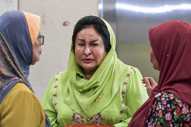 Rosmah gagal heret polis, kerajaan dalam saman AS$14 juta syarikat barang kemas Lubnan Rosmah gagal heret polis, kerajaan dalam saman AS$14 juta syarikat barang kemas Lubnan