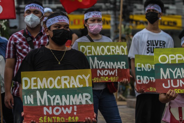 Menteri Luar Malaysia usul ASEAN buang Konsensus mengenai Myanmar Menteri Luar Malaysia usul ASEAN buang Konsensus mengenai Myanmar
