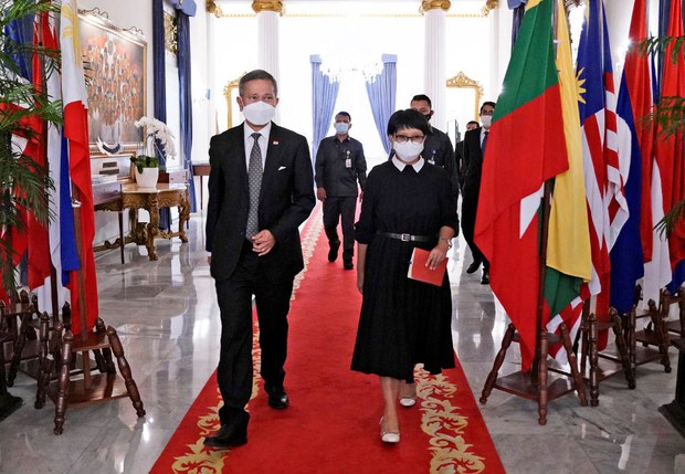 Myanmar: Singapura Sokong Gesaan Adakan Sidang Kemuncak Khas ASEAN Myanmar: Singapura Sokong Gesaan Adakan Sidang Kemuncak Khas ASEAN