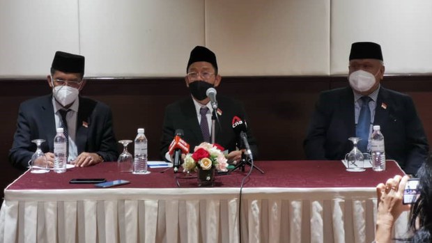 Malaysia Serahkan Tiga Pemberontak Pemisah Kepada Thailand Malaysia Serahkan Tiga Pemberontak Pemisah Kepada Thailand