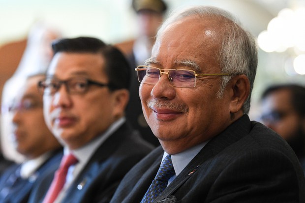 170517-my-najib1000.jpg