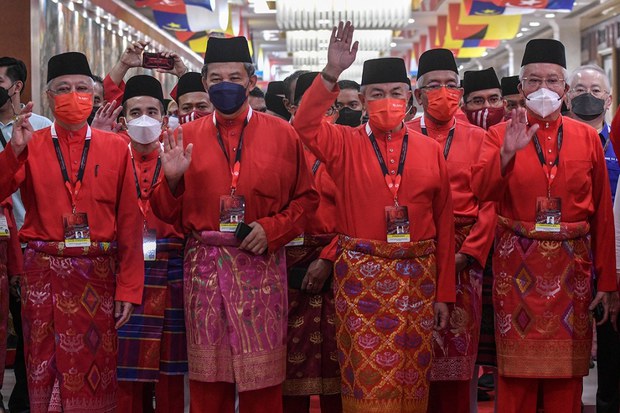 UMNO Kembali Utuh Namum Masih Belum Tentukan Calon PM UMNO Kembali Utuh Namum Masih Belum Tentukan Calon PM